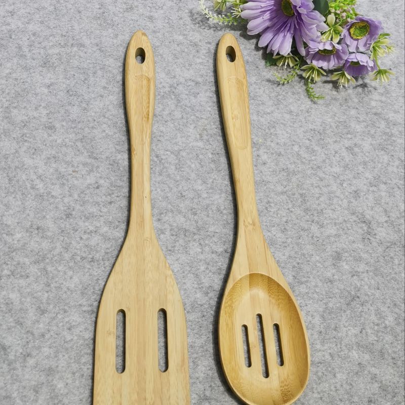 Jihao bamboo kitchen household non-stick pan special round head three grid spatula set Application Scenario
