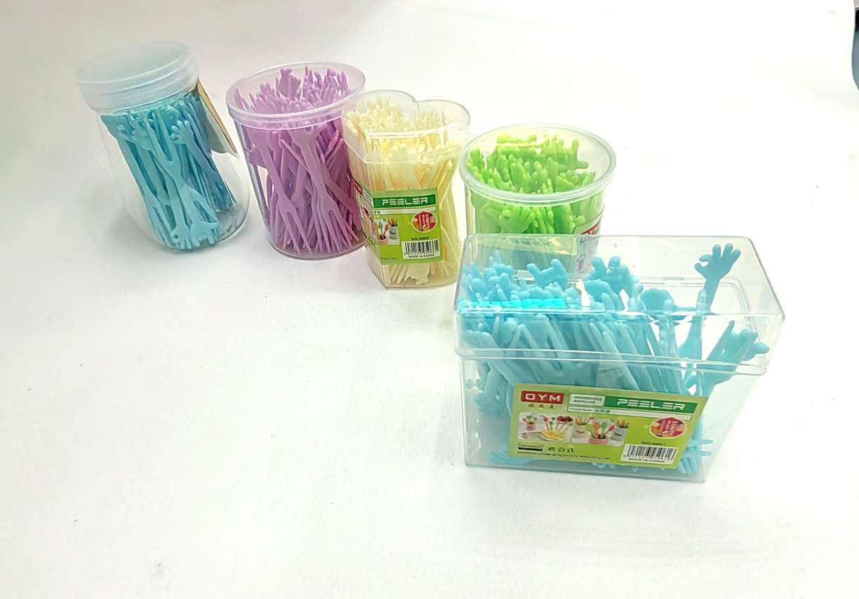 Household fruit fork plastic creative cute cartoon disposable cake two-toothed fork dessert fruit signature dessert fork undefined